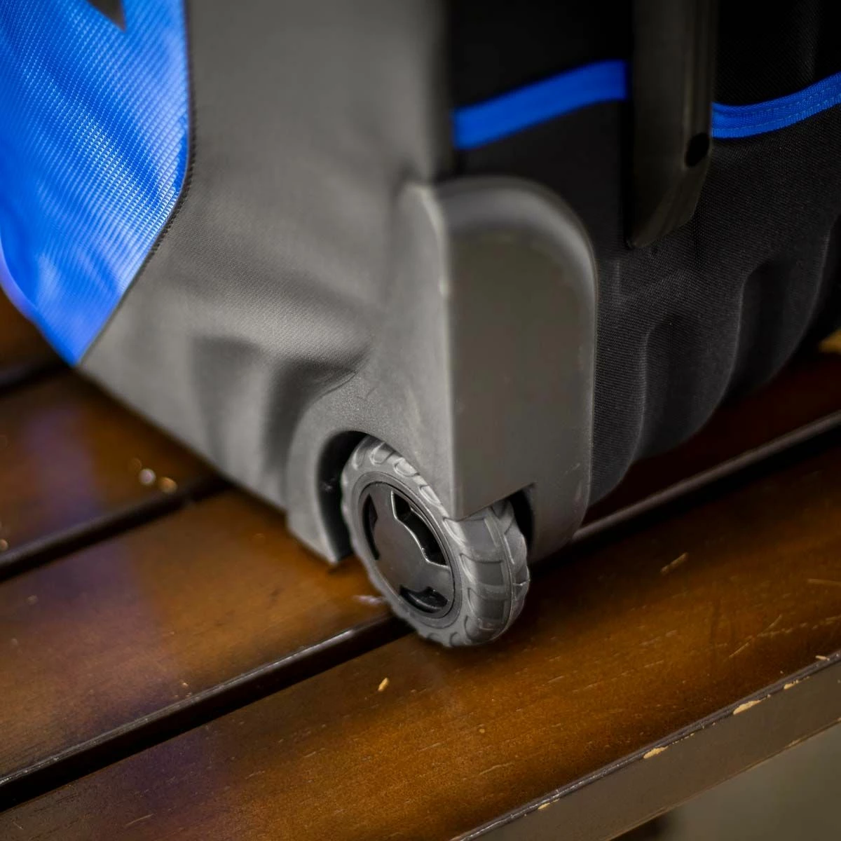 Easton Dugout Wheeled Equipment Bag Red 9 Easton Dugout Wheeled Equipment Bag Red - Image 7