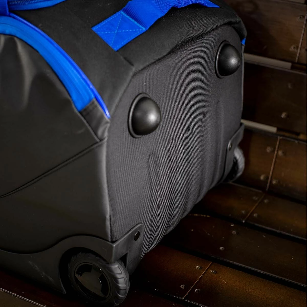 Easton Dugout Wheeled Equipment Bag Red 8 Easton Dugout Wheeled Equipment Bag Red - Image 6